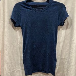 Lululemon T-shirt